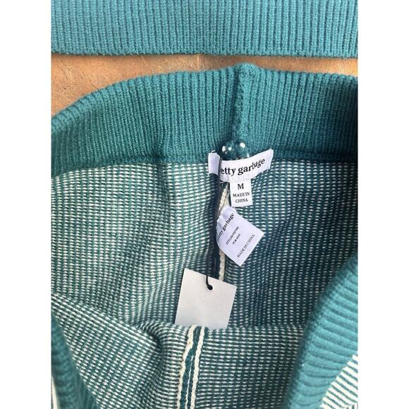 Pretty Garbage Knit Set Flared Pants and Crop Top Green ES NWT Medium - Picture 3 of 3